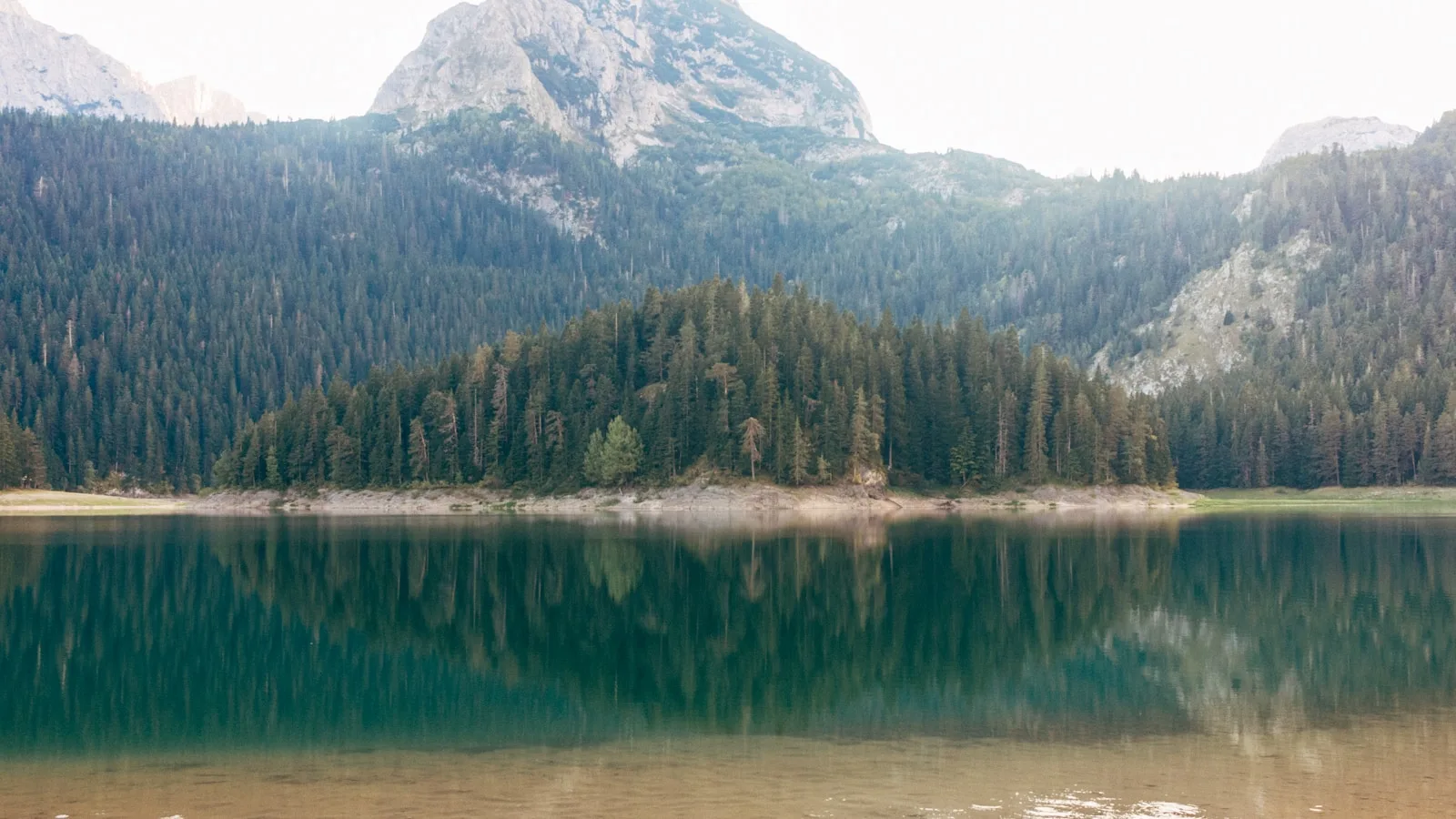 Le lac Noir (Crno jezero), carte postale du Durmitor